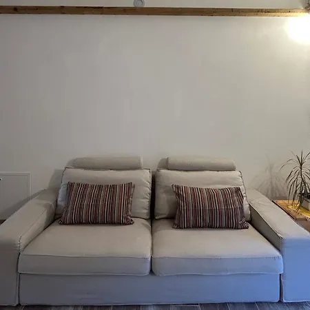 Feriehus Casa Sally - E Montagna